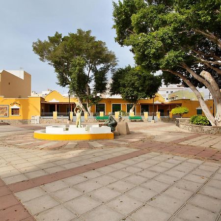 Casa Plaza San Nicolas De Bari Sardina Eksteriør billede